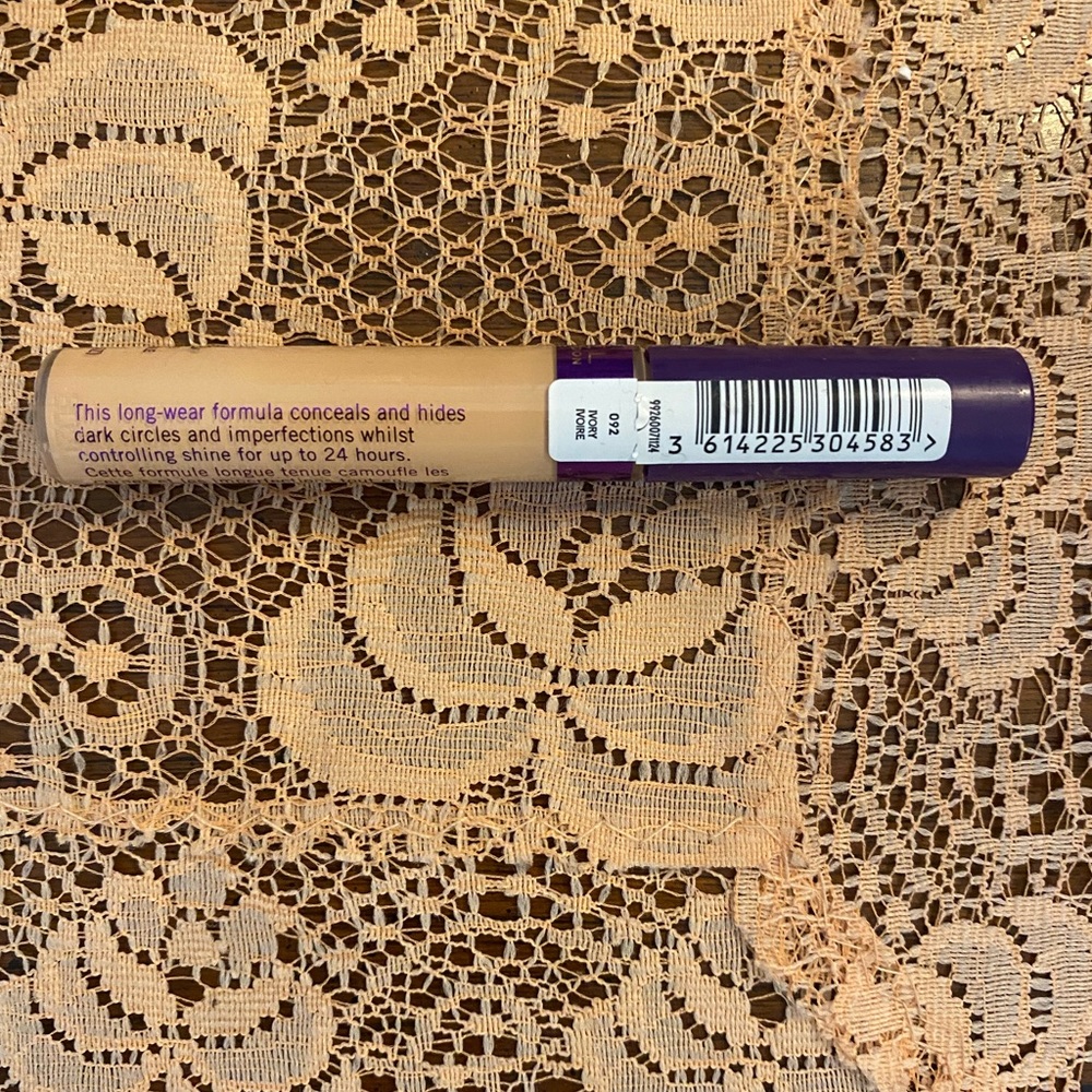 Rimmel Make up tried but not used - Picture 7 of 12
